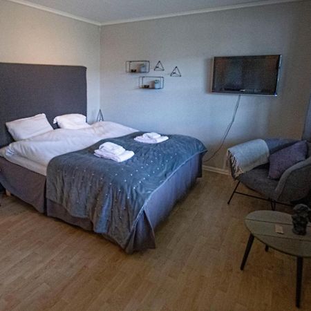 Systra Hotel Apartments Sjøholt Eksteriør billede